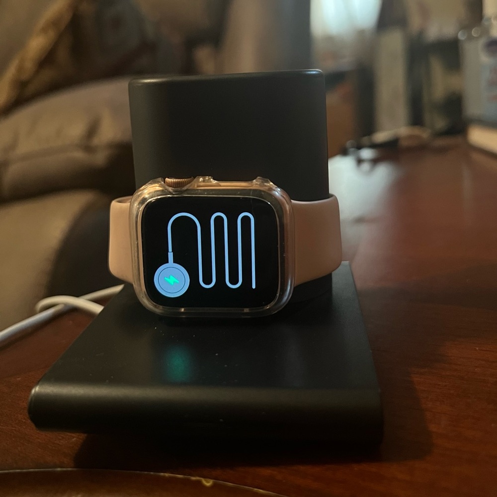 Series 4 Apple Watch, Rose Gold, 40mm